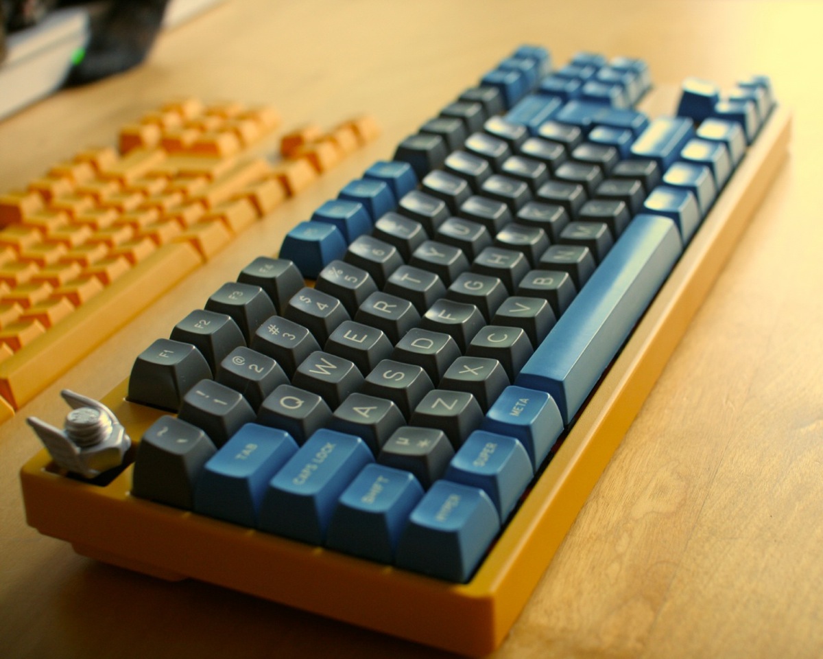 Proof that Space Cadet colours go with everything! Albeit in a Fisher Price kind of way…
