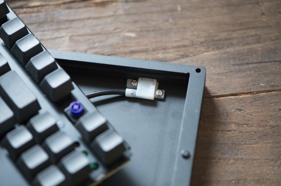 novatouch-r2-usb-bracket.png