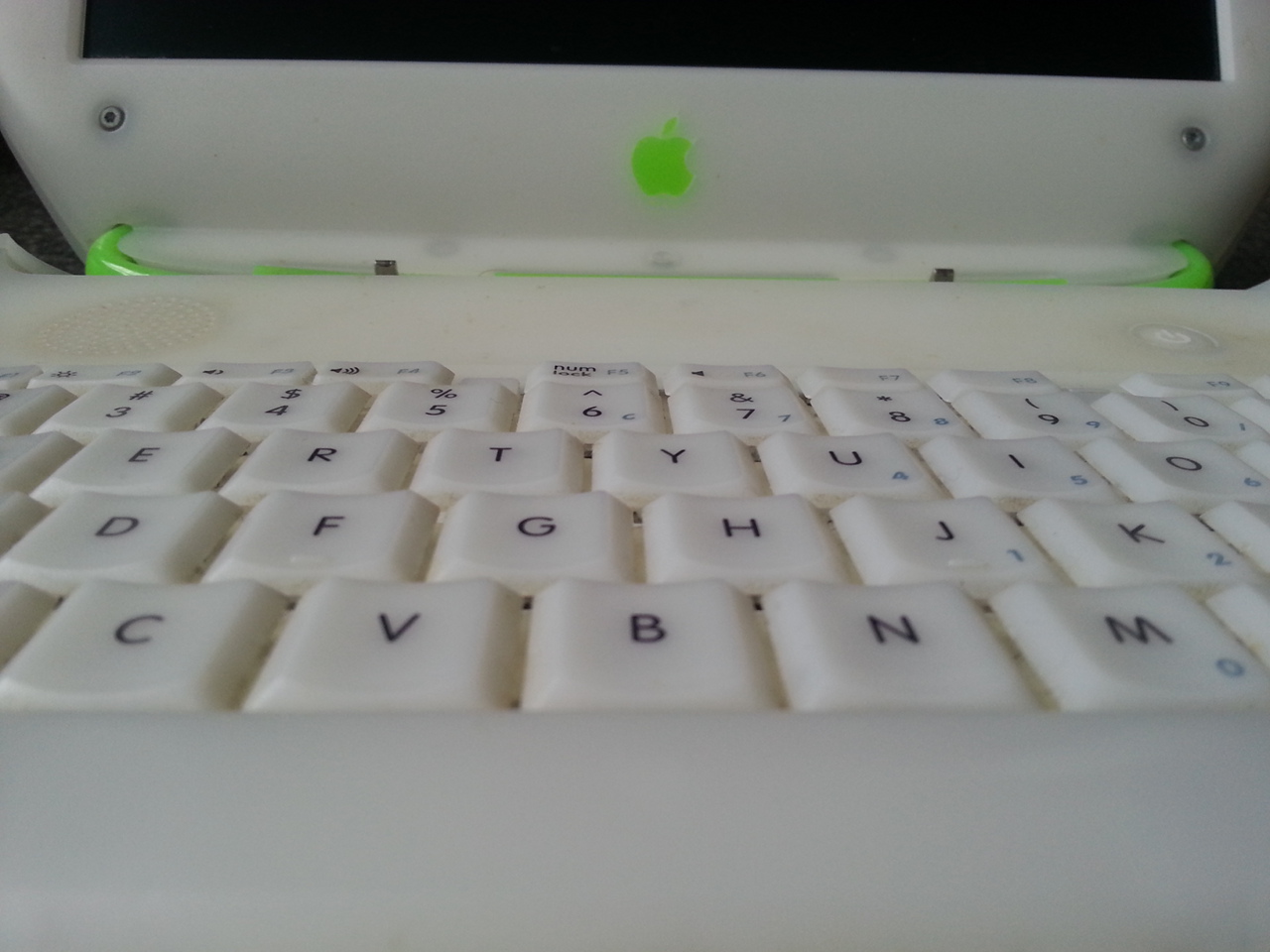 neglected-old-mac.jpg