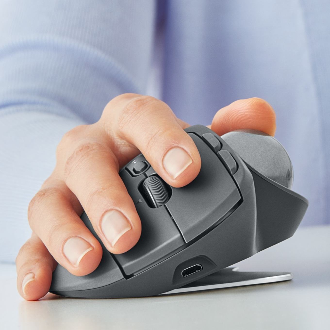 Logitech_MX_Ergo_2_A8A4692BA4D043F6B26A9FCD11E0DA27.jpg