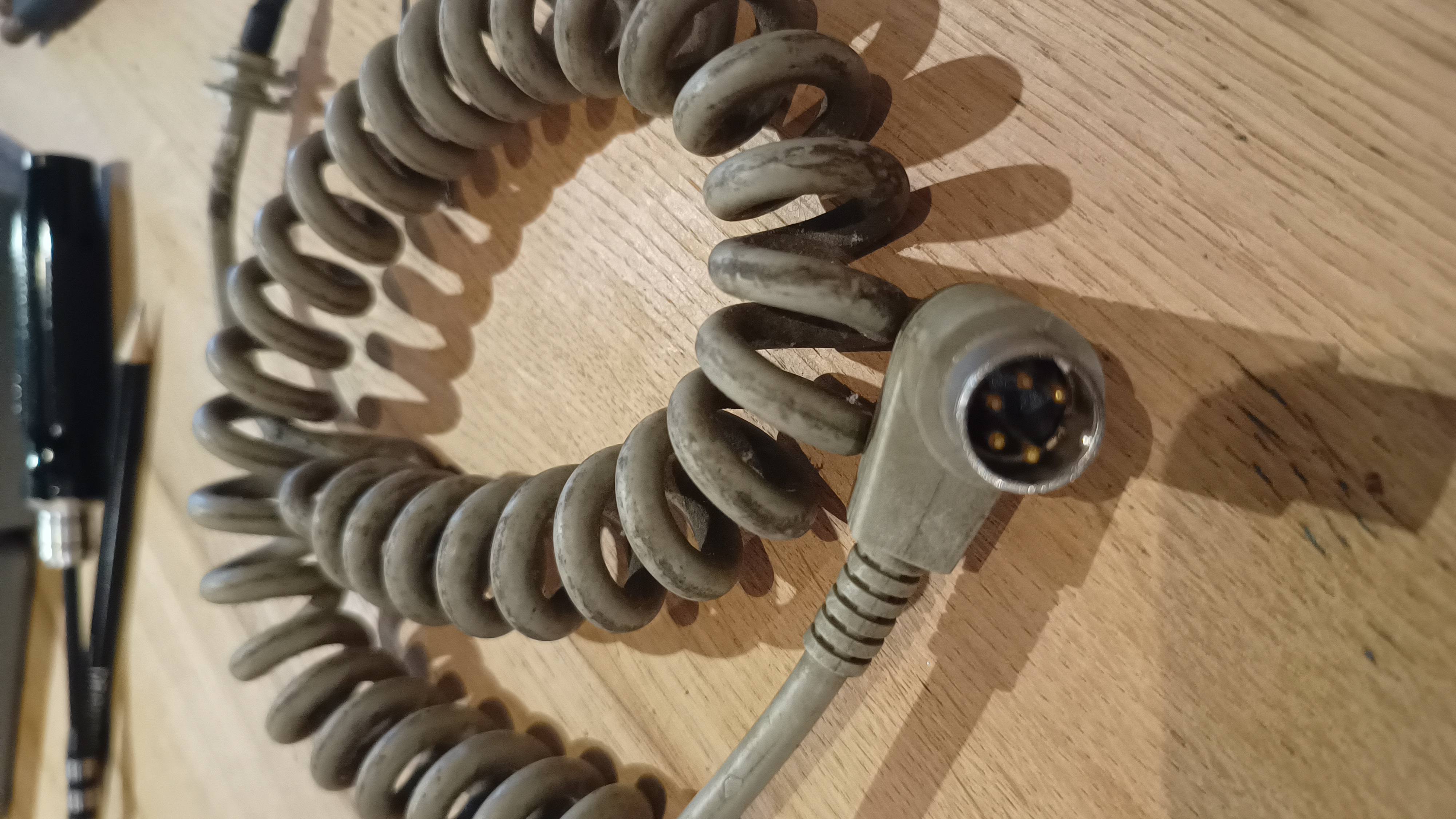 cable_DIN.jpg